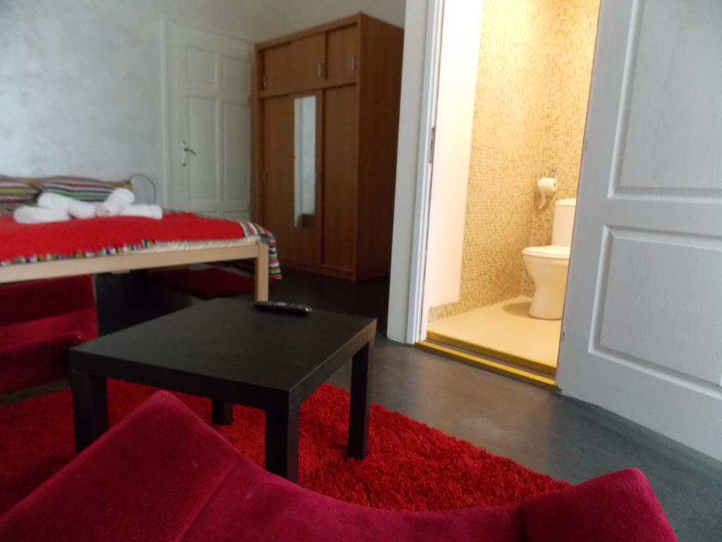 Guest House Miss Depolo Belgrado Quarto foto